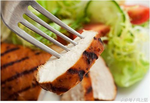 缺铁性贫血不能吃碱性食物有哪些,含铁性贫血应该多吃含什么的食物