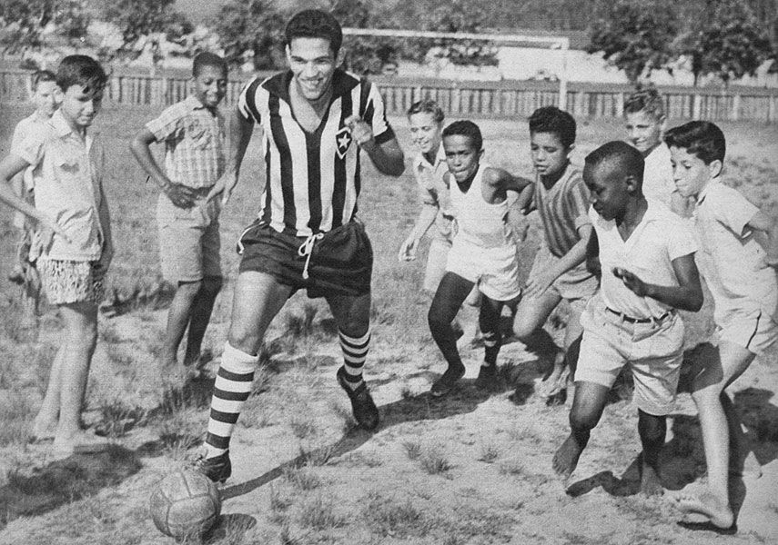 人物·故事——天赋迷人的快乐“小鸟”加林查