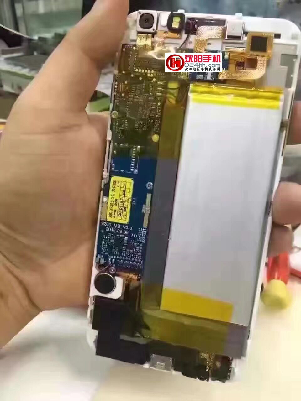 华强北iphone7翻新,华强北iphone7拆解