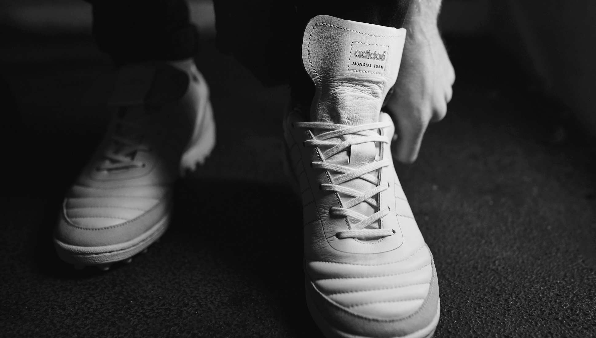 阿迪达斯球鞋经典款,阿迪达斯mundial足球鞋