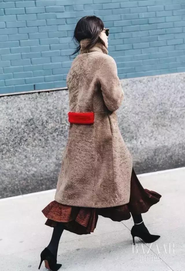 驼色呢大衣推荐,卖的很贵的大衣