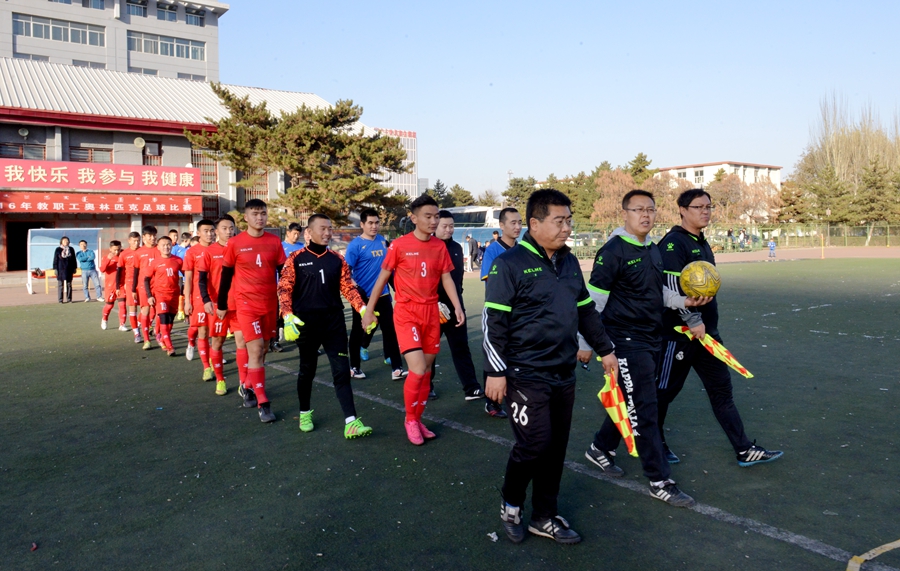 解放军走进校园,解放军进学校和小学生互动
