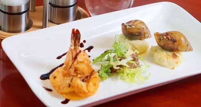 十一打折餐厅,十一月餐厅