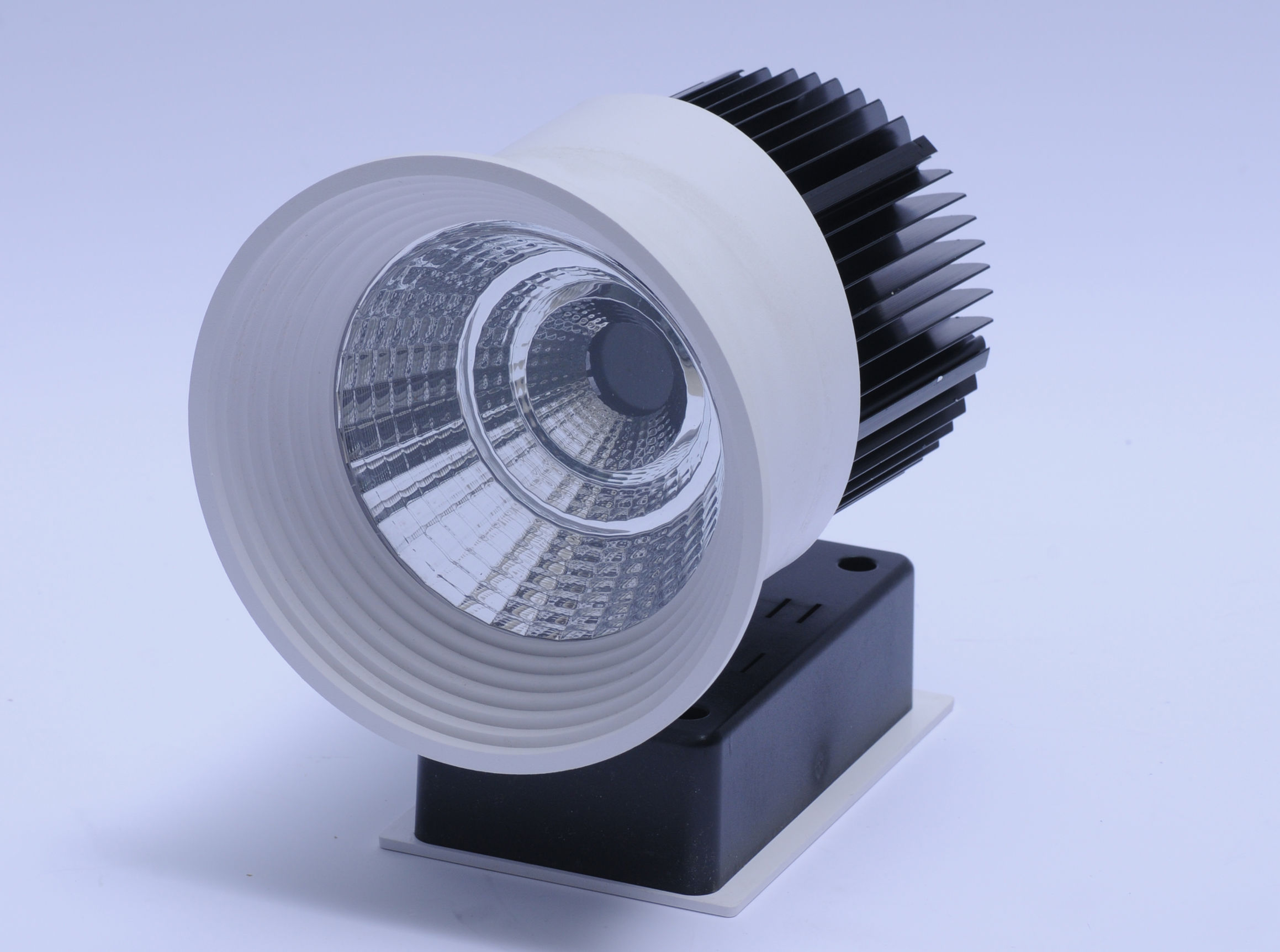 led轨道灯坏了怎么修,led轨道灯30w