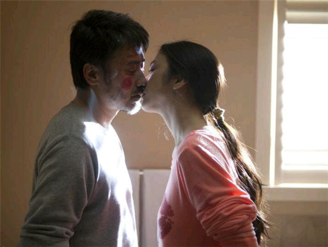 为什么喜欢大叔型男,女孩为啥喜欢大叔型的男人