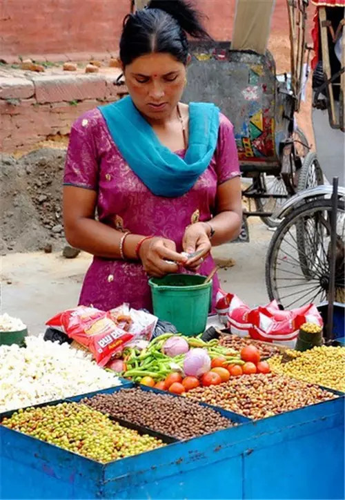 尼泊尔这个国家最喜欢吃什么 (西藏的尼泊尔美食)