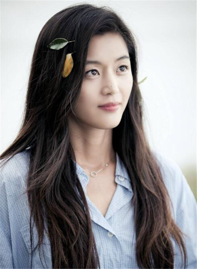 全智贤惊艳瞬间蓝色大海的传说,全智贤蓝色大海的传说紫色穿搭