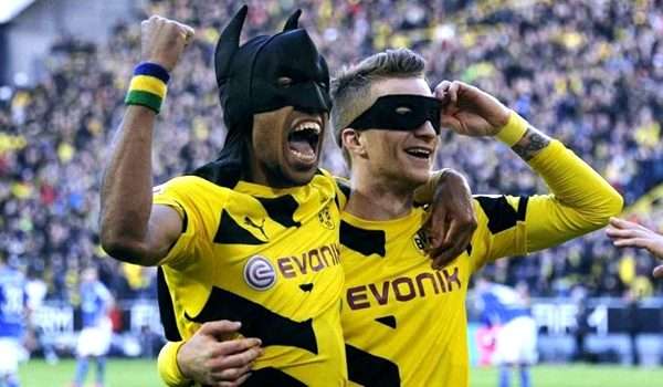 盘点十大足坛庆祝动作,足坛花式庆祝