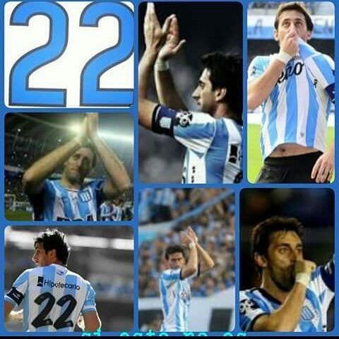 踢足球的小男孩精彩瞬间,足球小男孩泪目瞬间