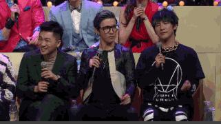 “双十一大打折”“错过等一年”low爆了，薛之谦一首文艺广告诗给微博圈带来了一股清风