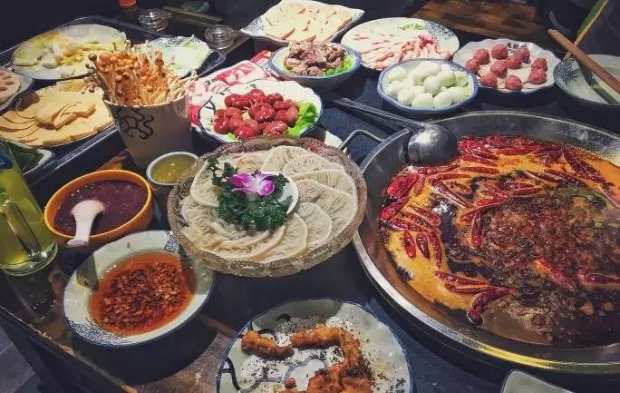 不要再问逛街吃啥子咯！最新最全的春熙路美食攻略在此！