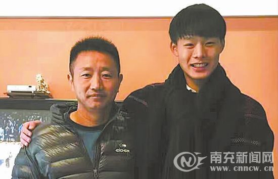 南充籍足球运动员刘若钒,球员刘若钒简历