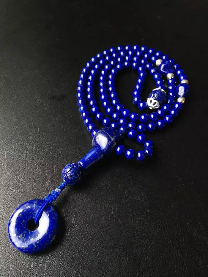 珠宝界硬度极低宝石大盘点,珠宝大牌与青金石