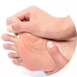 手脚冬天裂口怎么治疗,手脚冬天粗糙裂口怎么调理