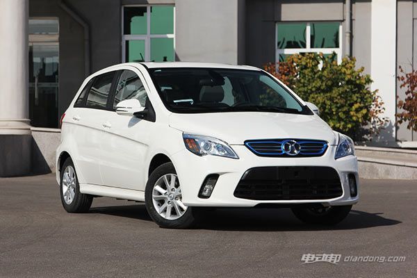 近几年各品牌电动车销量排行表,2022年纯电动车销量排行榜及价格