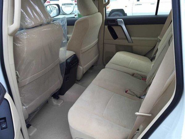 2018中东款丰田霸道2700落地多少钱,丰田霸道2700中东版七座多少钱