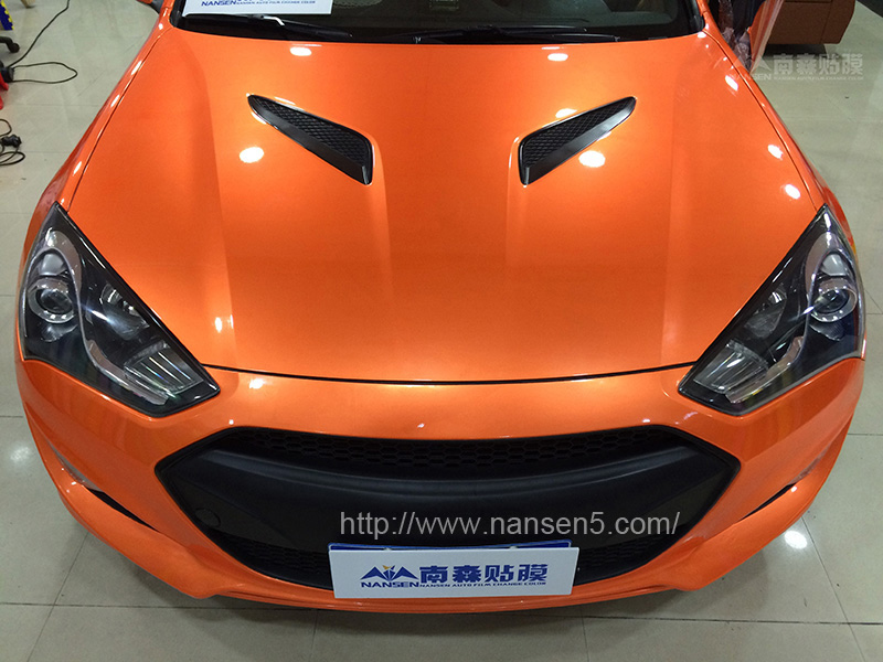 酷派劳恩斯全车改色膜,现代劳恩斯酷派黑红渐变改色