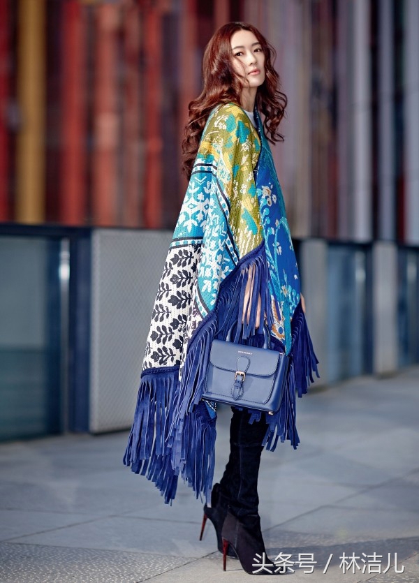 杨幂刘亦菲同款靴子,刘亦菲同款长筒靴搭配