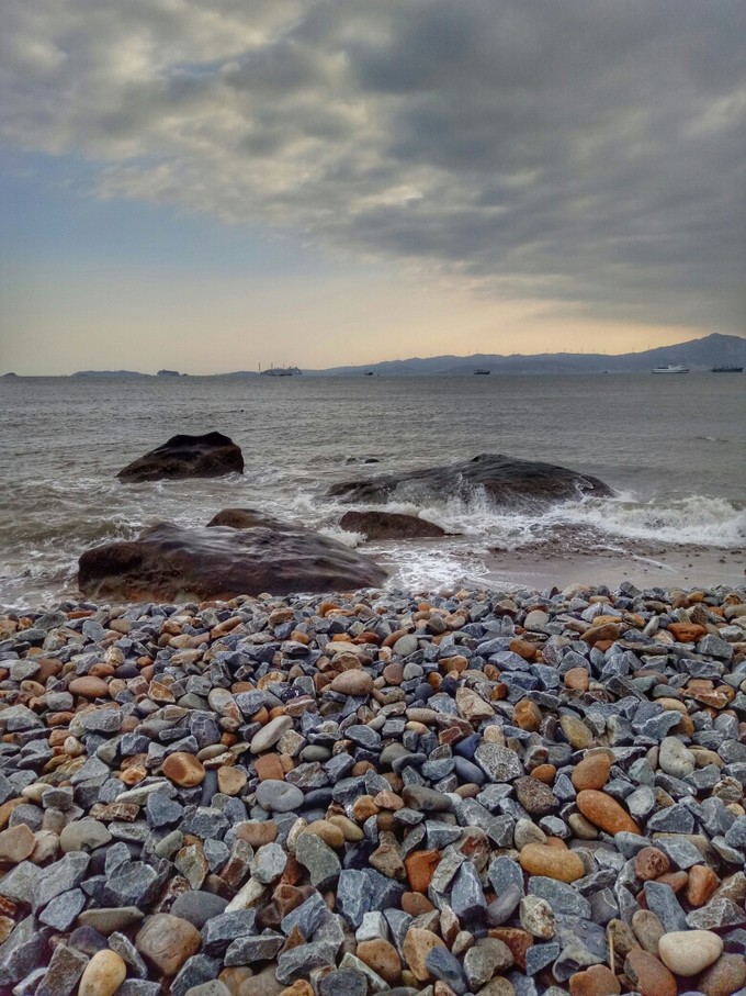 离开睁眼闭眼看见的城市，来到十一月小清新的厦门