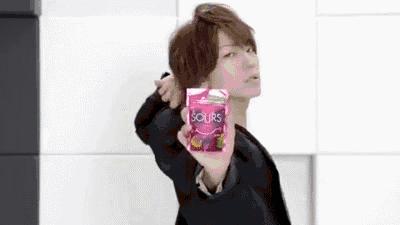 出现在辣眼睛广告里的他们，请告诉我这不是我的爱豆