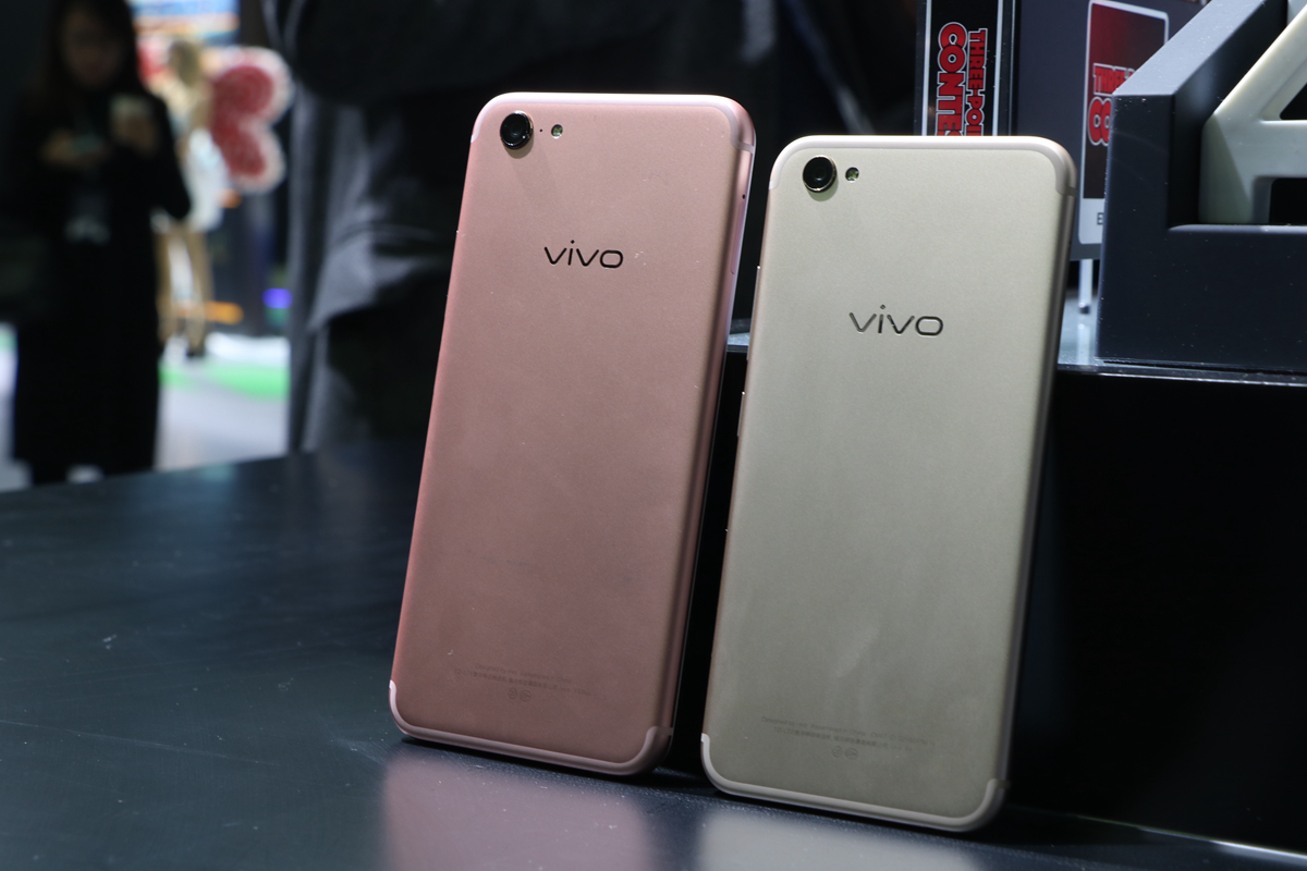 vivox9plus换外屏,vivox9plus和x9外观对比