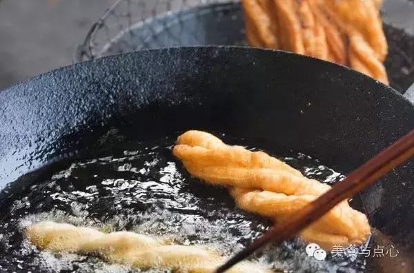 舌尖上的特点油炸美食,十大正宗农村美食