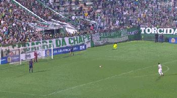 达尼洛远射禁区,达尼洛世界杯远射