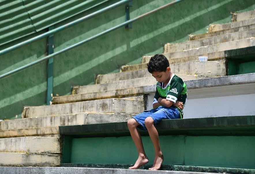 喜欢足球真是一辈子的事,喜欢足球因为足球很酷