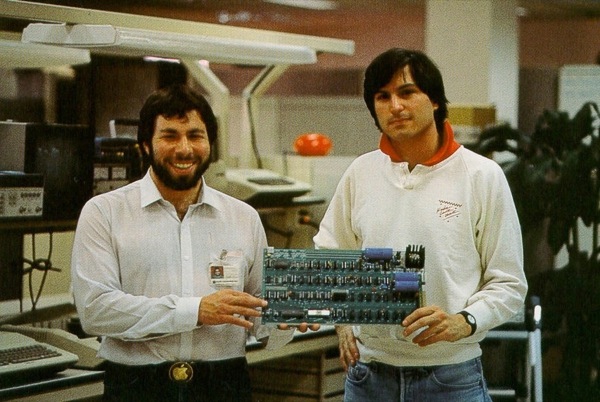 史蒂夫乔布斯真实生平,史蒂夫·乔布斯生平的伟大事迹