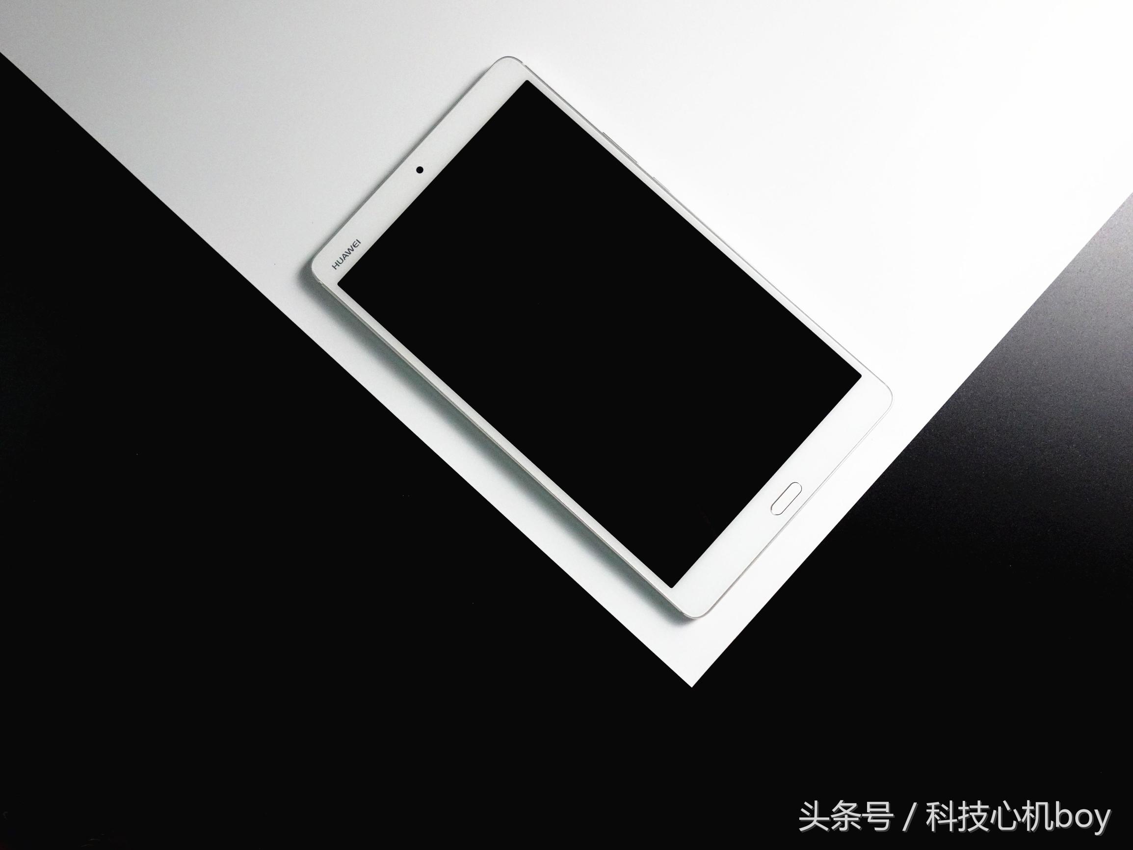 华为nova8pro和光荣m3哪个好,华为mate40e和光荣m3选哪个