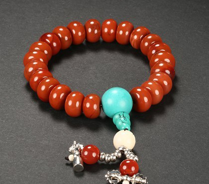 红玛瑙真假的鉴别方法,好的红玛瑙怎么辨别