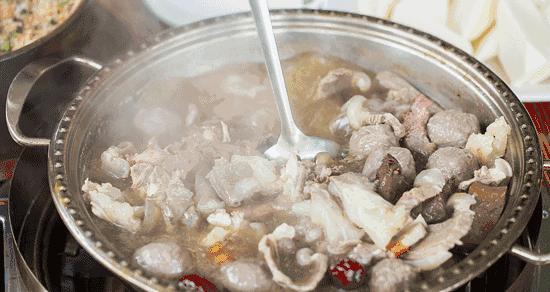 买LV不如食LV！这家新开驴肉汤无宣传却日日爆满！完胜LV！