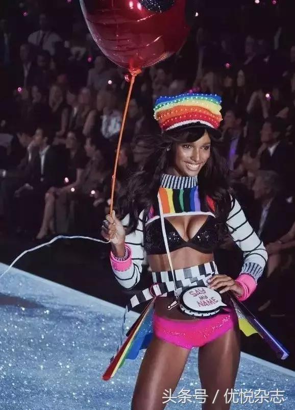 175cm的她凭什么佩戴2016维秘天价Bra？｜优媛荟