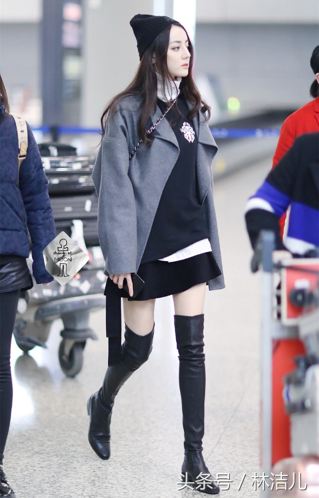 杨幂刘亦菲同款靴子,刘亦菲同款长筒靴搭配