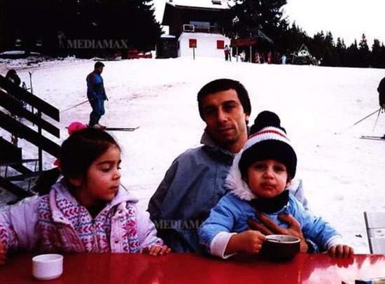 以父之名曼联,以父之名致敬教父解读