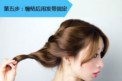 短发盘发简单款好看20岁,2款女生好看的盘发发型图解