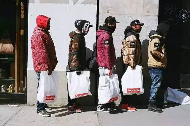 supremexthenorthface联名款,supremexthenorthface