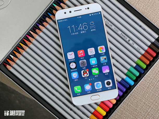 vivox9和x9plus样子一样吗,vivox9和vivox9plus有什么区别