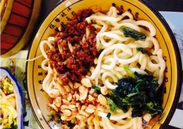 郑州特点小吃巷子,郑州十大小吃一条街