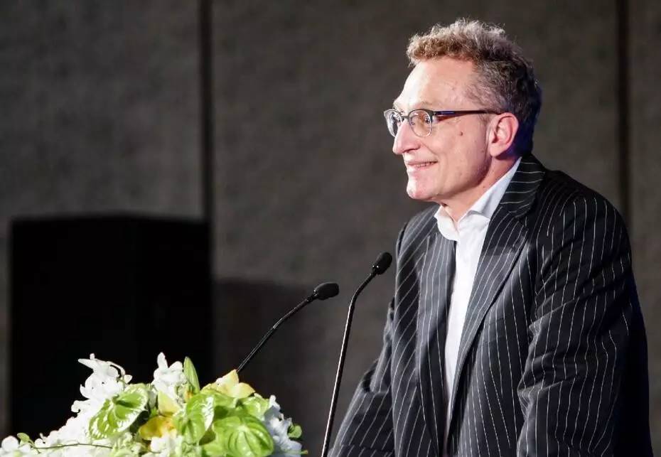 亚马逊首席人工智能科学家,亚马逊科技学家