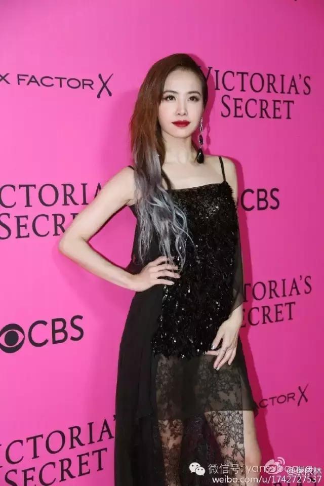 今年的维密秀,维密红高粱