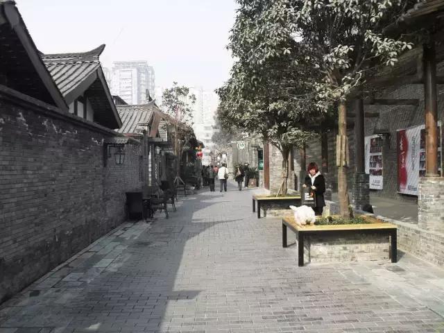 从广州飞往上海的机票价格,12月广州到苏州的飞机票多少钱