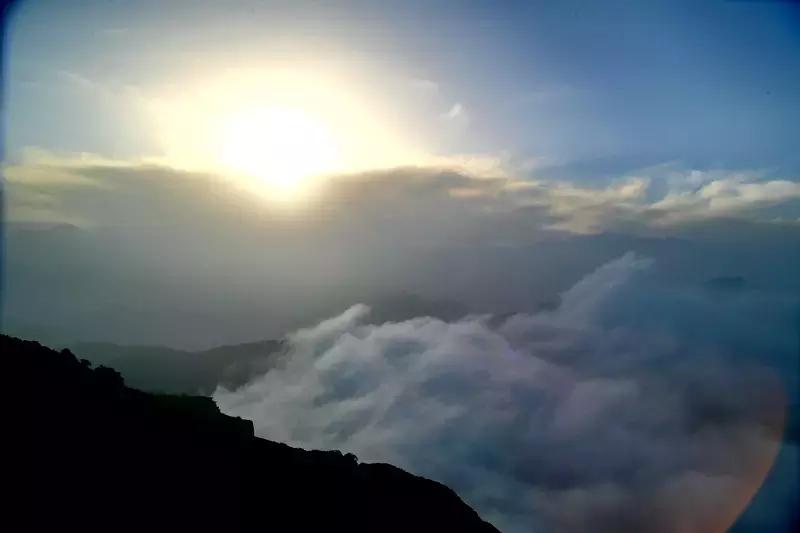 牛背山看的是什么雪山,牛背山上众多雪山示意图