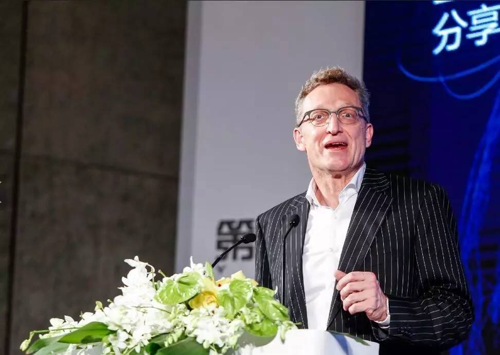 亚马逊首席人工智能科学家,亚马逊科技学家