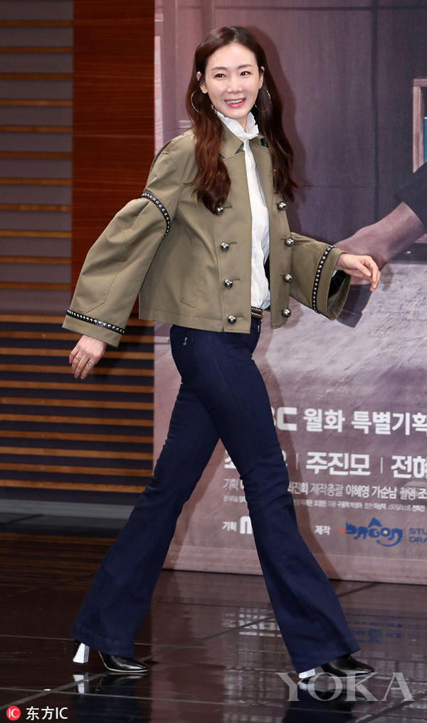 今天来盘点最值得入手的明星单品,明星撞衫时尚单品