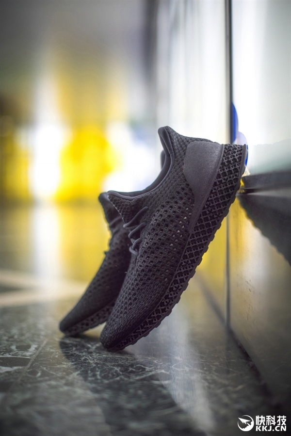 阿迪3d打印跑步鞋,300元阿迪达斯3d打印鞋
