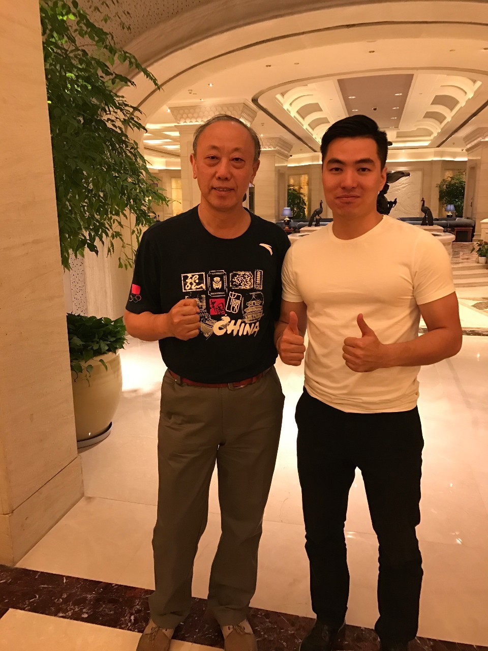 杭二中毕业的90后海归男神，要将拳击打导致杭州的另一个标签！