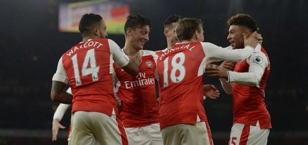 阿森纳4比2厄齐尔,沃尔科特打进阿森纳1球