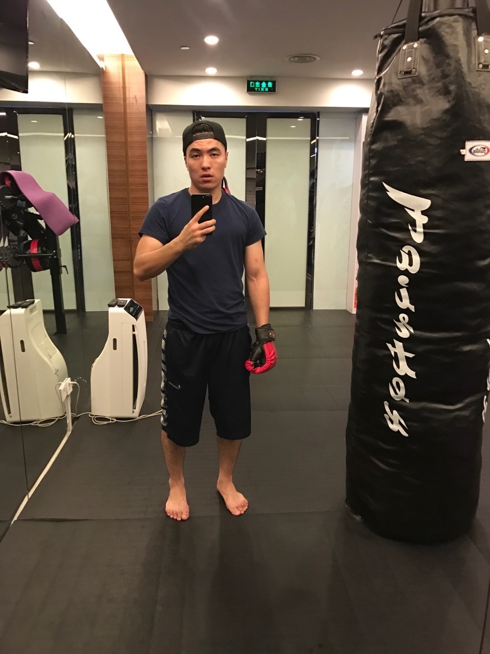 杭二中毕业的90后海归男神，要将拳击打导致杭州的另一个标签！