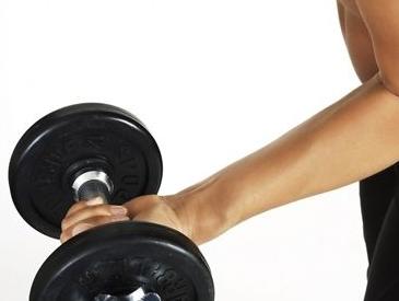 哑铃锻炼的方法与技巧,初级健身哑铃的正确锻炼方法